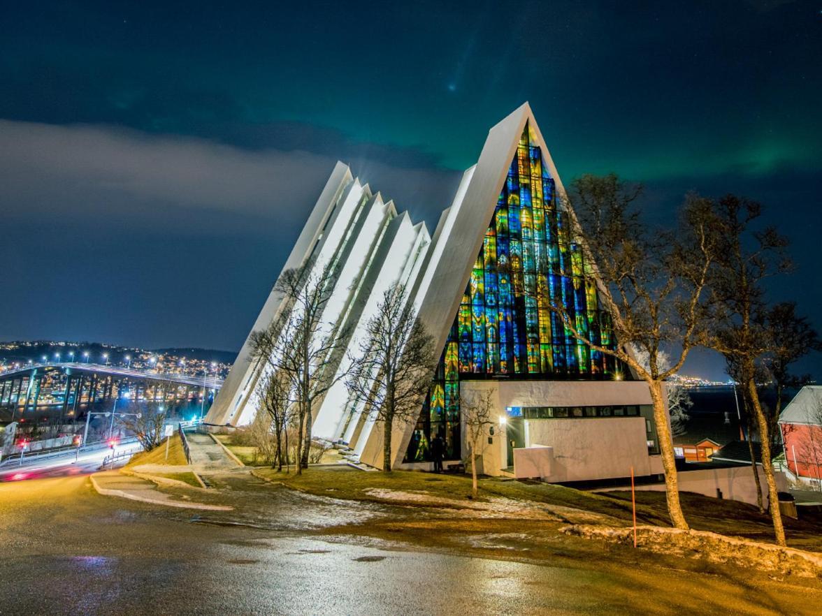 Panorama View - Free Parking - Perfect For Couples Apartment Tromso Exterior photo