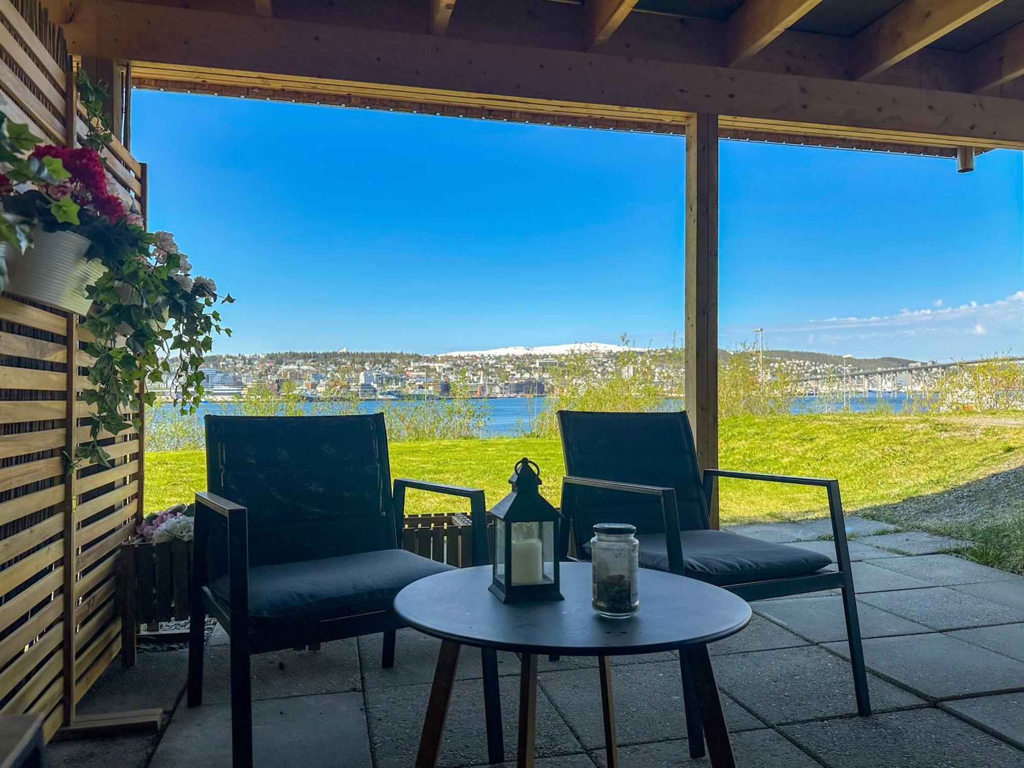 Panorama View - Free Parking - Perfect For Couples Apartment Tromso Exterior photo